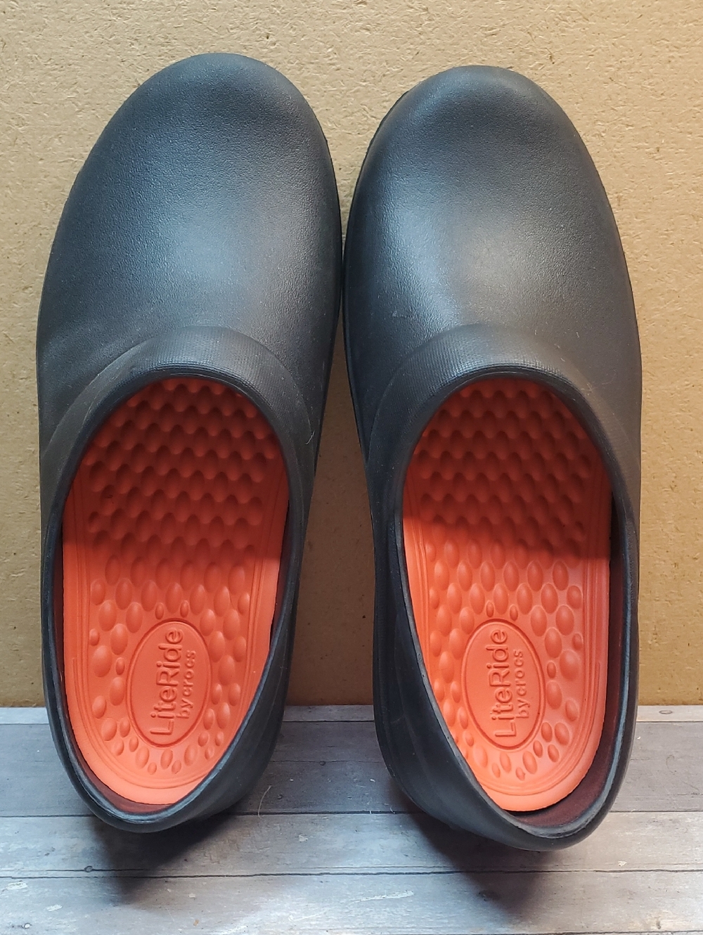 Crocs Neria Pro II LR Work Clog  Size W 8